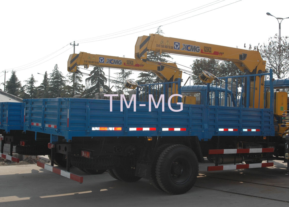 pl1381710-hydraulic_truck_mounted_crane.jpg