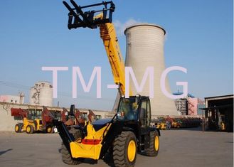 High Efficiency XC6-3007 Rent Telescopic Telehandler Forklift , Small Telescopic Forklift Extended Boom