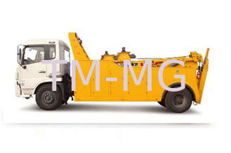 Durable Vehicle Failure Wrecker Tow Truck , Flatbed Type Road Breakdown Recovery Truck