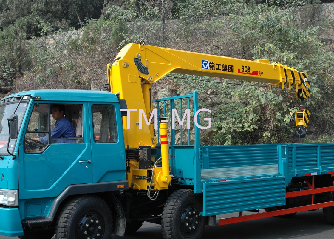 Move Effective 8 Ton Telescoping Boom Crane, Hydraulic Truck Mounted
