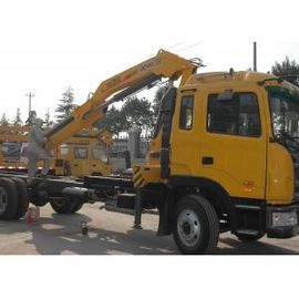 Telescopic Boom Truck Mounted Crane 6.3 Ton For Safety Transportion