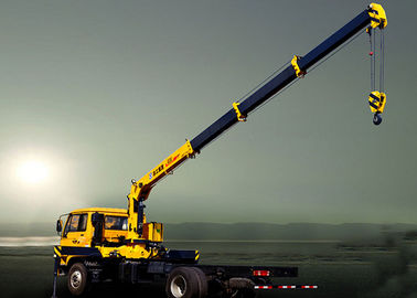 Telescopic Boom Truck Mounted Crane 6.3 Ton For Safety Transportion