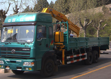 Durable 8T Knuckle Boom Truck Mounted Crane , 40 L/min Truck With Crane