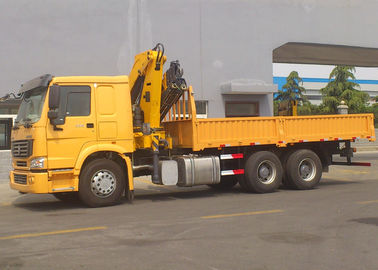 Durable 8T Knuckle Boom Truck Mounted Crane , 40 L/min Truck With Crane