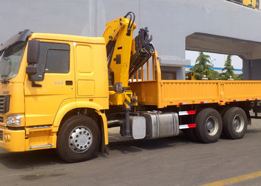 Durable 8T Knuckle Boom Truck Mounted Crane , 40 L/min Truck With Crane