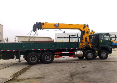 16 Ton Telescopic Boom Truck Mounted Crane With 80 L/min , Heavy Duty