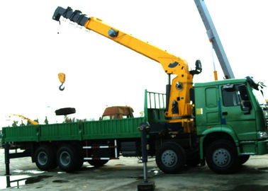 16 Ton Telescopic Boom Truck Mounted Crane With 80 L/min , Heavy Duty