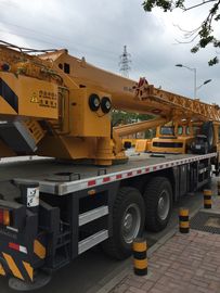 14 Ton vehicle mounted crane Telescopic Boom Driven By Hydraulic , 35 T.M