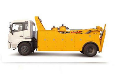 Durable Vehicle Failure Wrecker Tow Truck , Flatbed Type Road Breakdown Recovery Truck