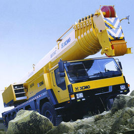 Durable QAY240 Hydraulic Mobile Crane 240Ton , All Terrian Crane For Construction