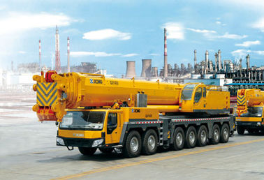 Durable Single-Cylinder Hydraulic Mobile Crane , 7-Axle All Terrian Crane QAY400