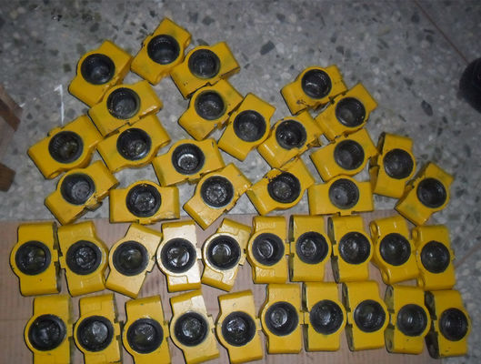 Cylinder Valve Drivers Seat ISO Construction Machinery Spare Parts